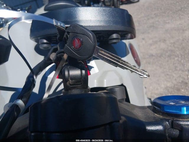 2026 HONDA CBR600 RR 11