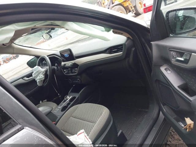 2020 FORD ESCAPE SE 5