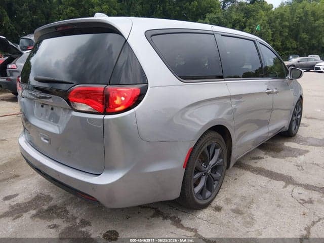 2020 CHRYSLER PACIFICA TOURING 4