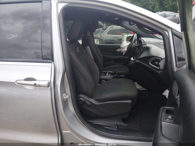 2020 CHRYSLER PACIFICA TOURING 5