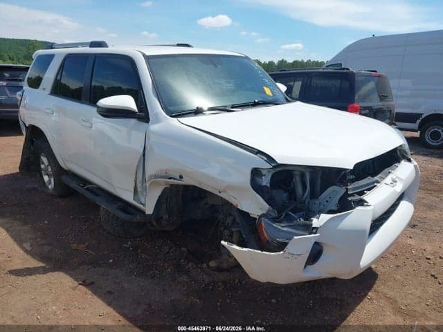 2019 TOYOTA 4RUNNER SR5 1