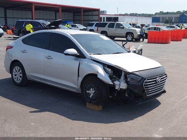 2021 HYUNDAI ACCENT SE 1