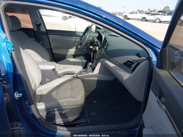 2017 HYUNDAI ELANTRA SE 5