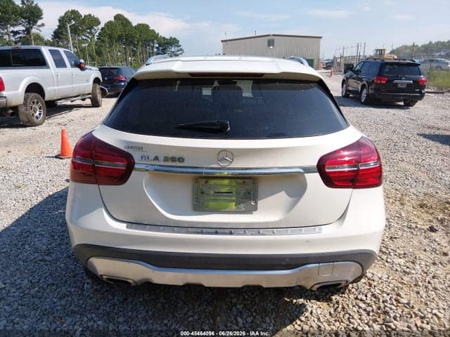 2018 MERCEDES-BENZ GLA 250 16