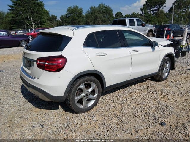 2018 MERCEDES-BENZ GLA 250 4