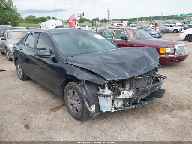 2024 HYUNDAI ELANTRA SE 1