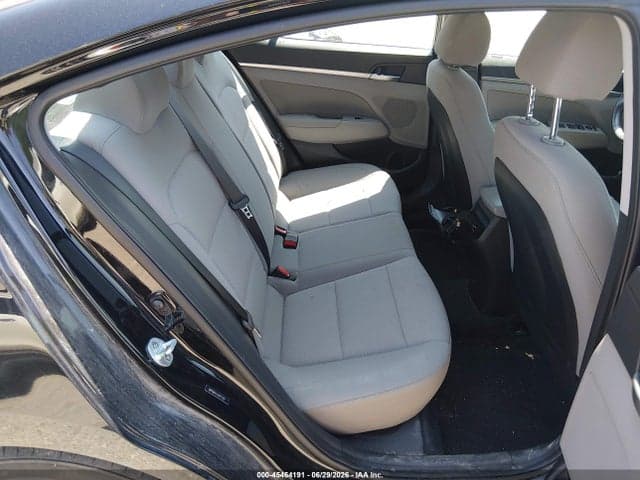 2020 HYUNDAI ELANTRA VALUE EDITION 8