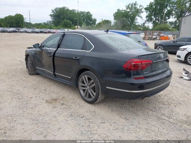 2017 VOLKSWAGEN PASSAT 1.8T R-LINE 3