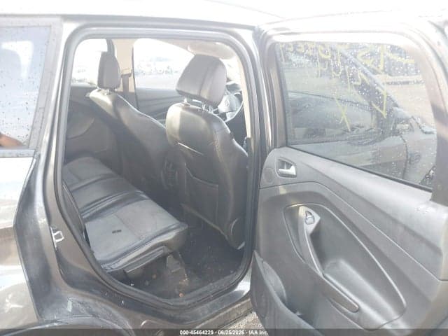 2017 FORD ESCAPE TITANIUM 8