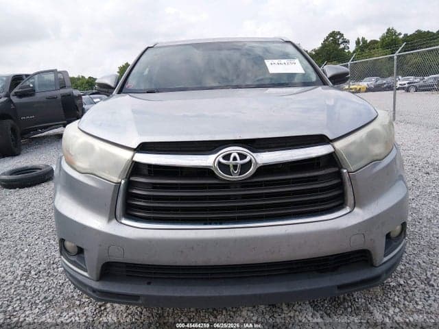 2016 TOYOTA HIGHLANDER XLE V6 11