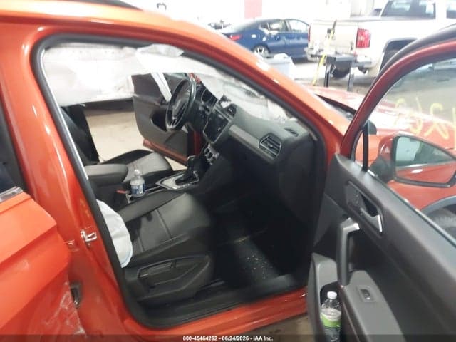 2018 VOLKSWAGEN TIGUAN 2.0T SE/2.0T SEL 5
