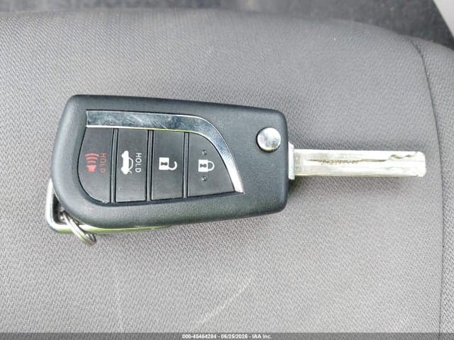 2019 TOYOTA CAMRY L 11