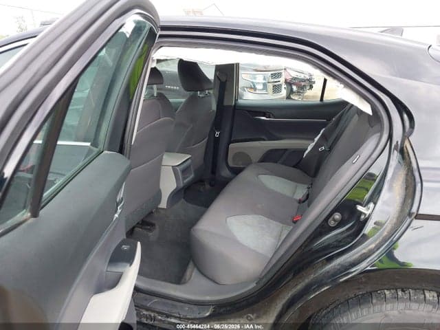 2019 TOYOTA CAMRY L 8