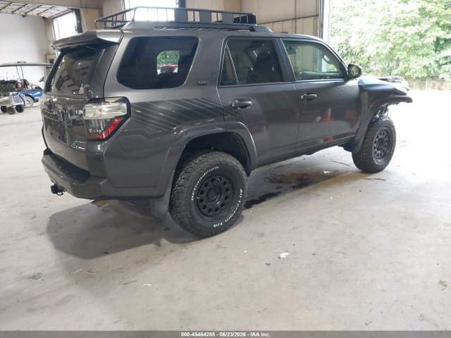 2017 TOYOTA 4RUNNER SR5 4