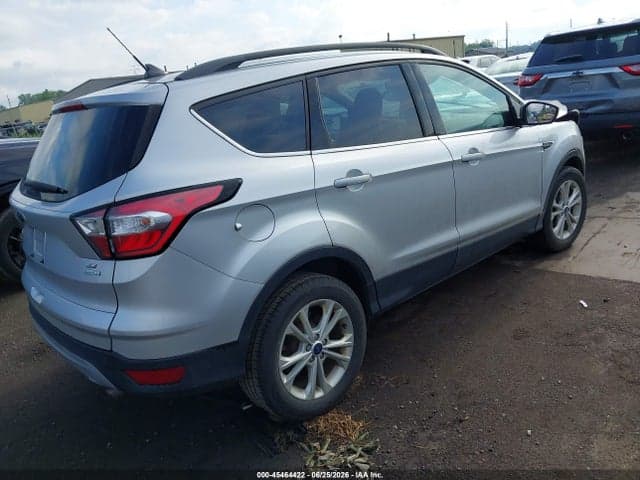 2018 FORD ESCAPE SE 4