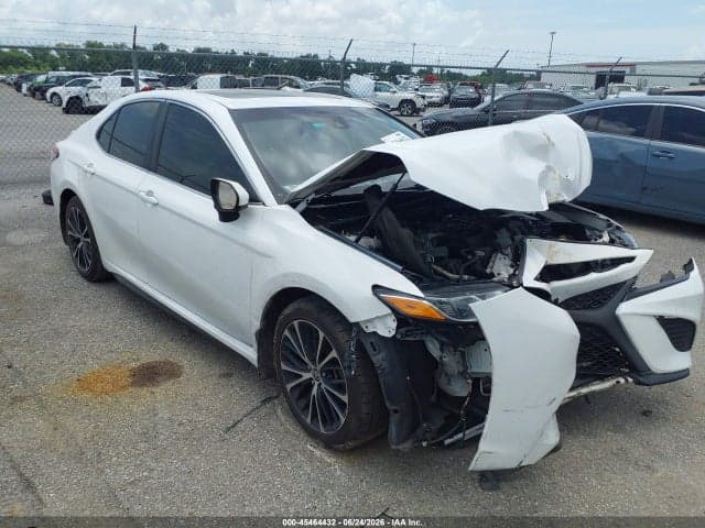 2020 TOYOTA CAMRY SE - 1