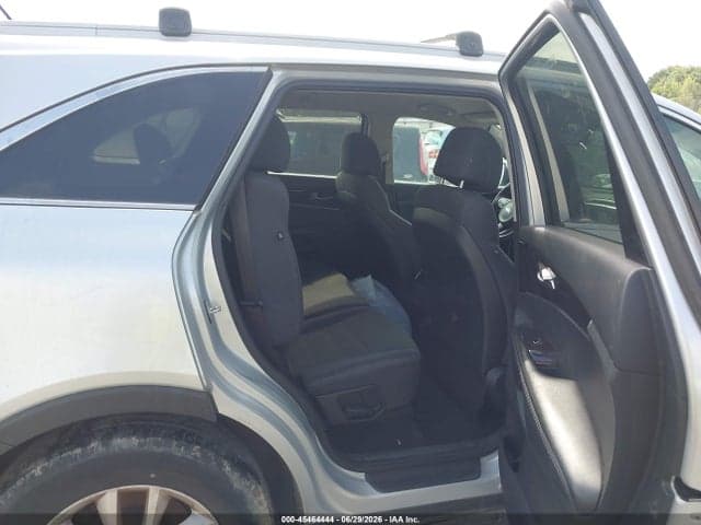 2017 KIA SORENTO 3.3L LX 8