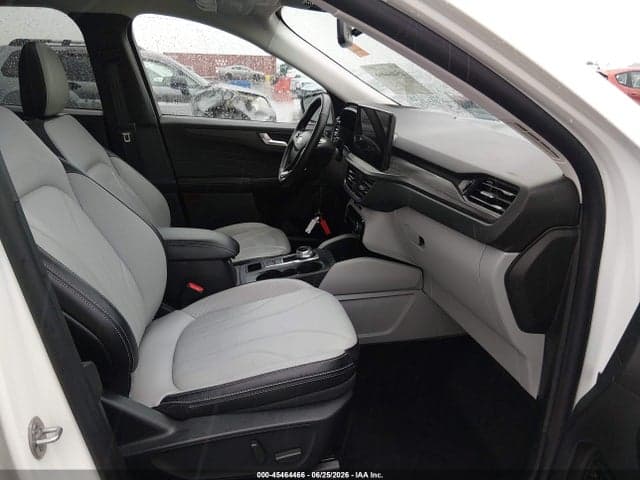 2025 FORD ESCAPE PLATINUM 5