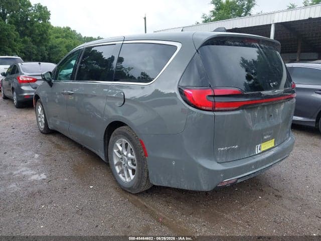 2024 CHRYSLER PACIFICA TOURING L 3