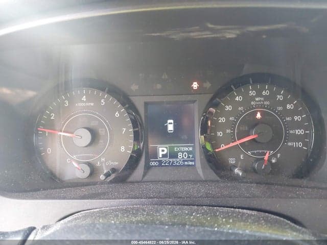 2017 TOYOTA SIENNA LE 8 PASSENGER 7