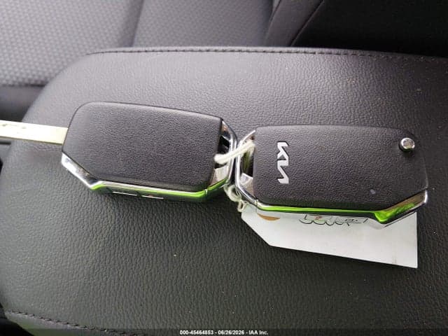 2025 KIA SOUL LX 11