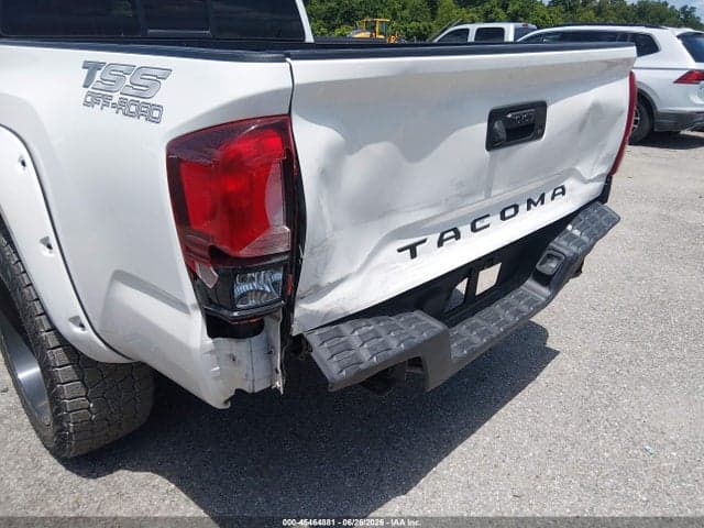 2022 TOYOTA TACOMA SR 6