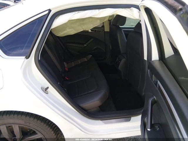 2017 VOLKSWAGEN PASSAT 1.8T SE 8