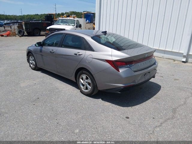2023 HYUNDAI ELANTRA SE 3