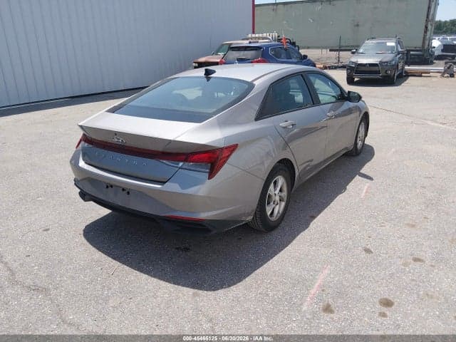 2023 HYUNDAI ELANTRA SE 4
