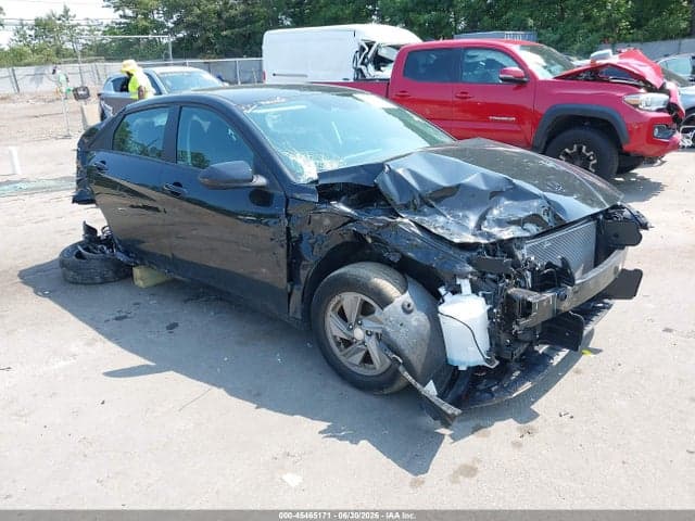 2025 HYUNDAI ELANTRA SE 1
