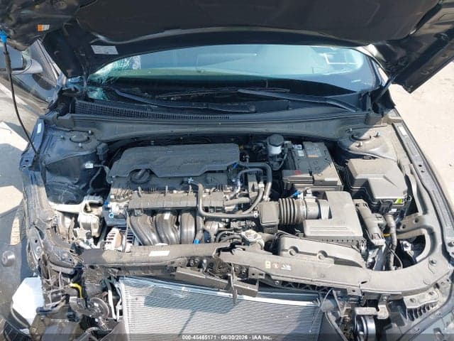2025 HYUNDAI ELANTRA SE 10