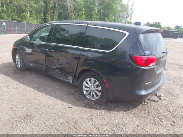 2017 CHRYSLER PACIFICA TOURING 3
