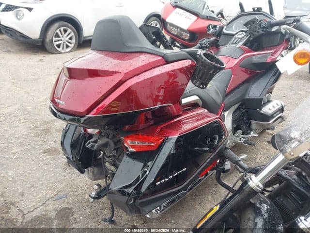 2018 HONDA GL1800 D 4