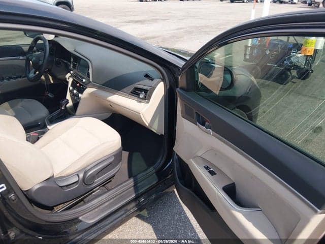 2020 HYUNDAI ELANTRA VALUE EDITION 5