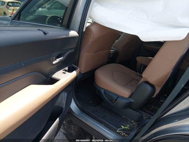 2026 TOYOTA GRAND HIGHLANDER PLATINUM 8
