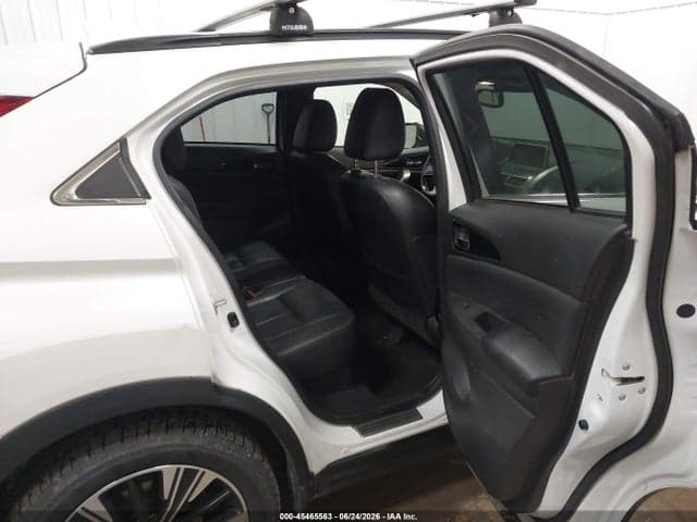 2018 MITSUBISHI ECLIPSE CROSS 8