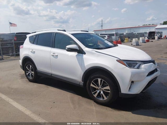 2018 TOYOTA RAV4 XLE 1