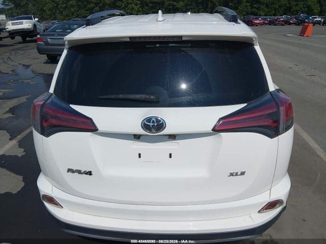 2018 TOYOTA RAV4 XLE 16