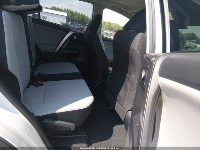 2018 TOYOTA RAV4 XLE 8
