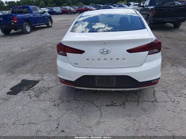 2020 HYUNDAI ELANTRA SE 16