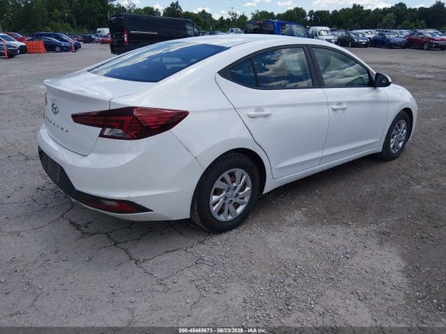 2020 HYUNDAI ELANTRA SE 4