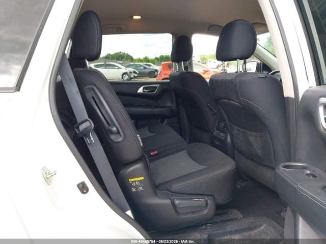 2019 NISSAN PATHFINDER SV 8