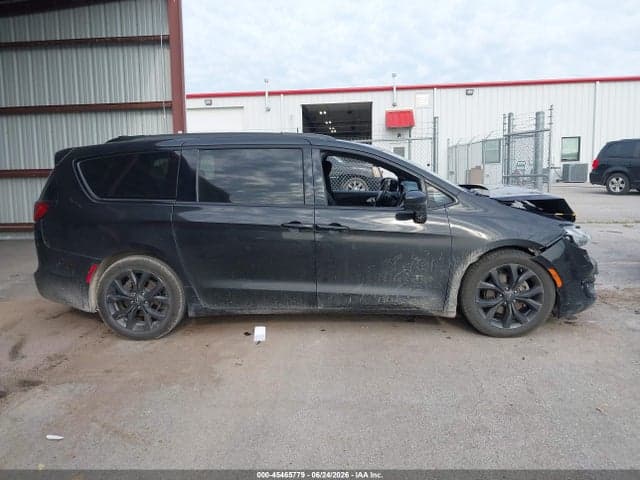 2018 CHRYSLER PACIFICA TOURING PLUS 14
