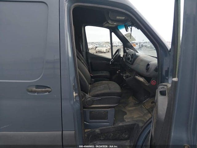 2019 MERCEDES-BENZ SPRINTER 2500 STANDARD ROOF V6 5
