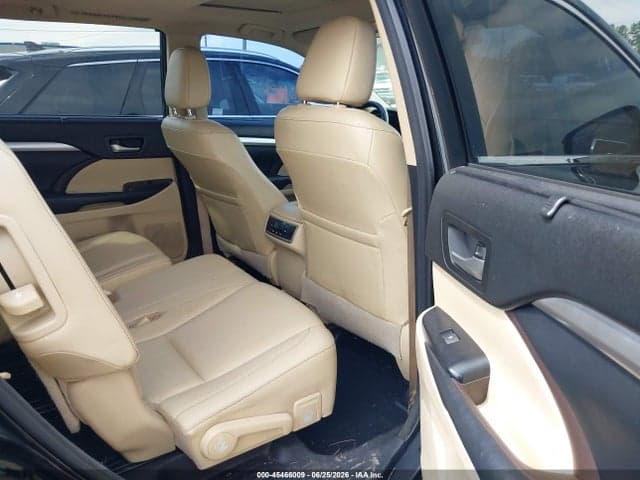 2017 TOYOTA HIGHLANDER XLE 8