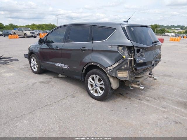 2017 FORD ESCAPE SE 3