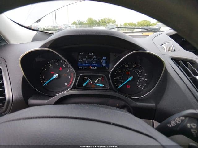 2017 FORD ESCAPE SE 7