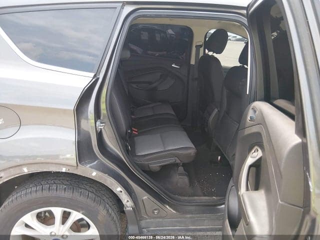 2017 FORD ESCAPE SE 8