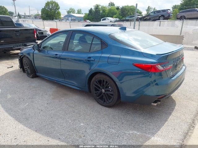 2026 TOYOTA CAMRY SE 3