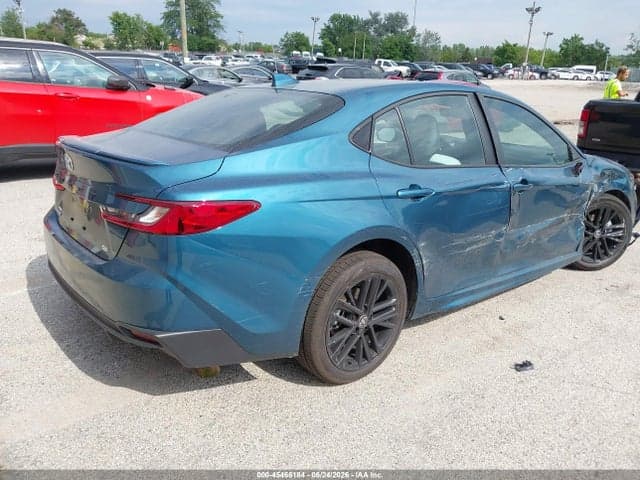 2026 TOYOTA CAMRY SE 4